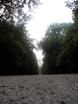 Siegessäule, approached through Tiergarten