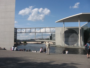 Building by the Reichstag