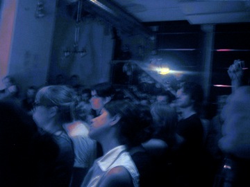 The crowd at Ausland